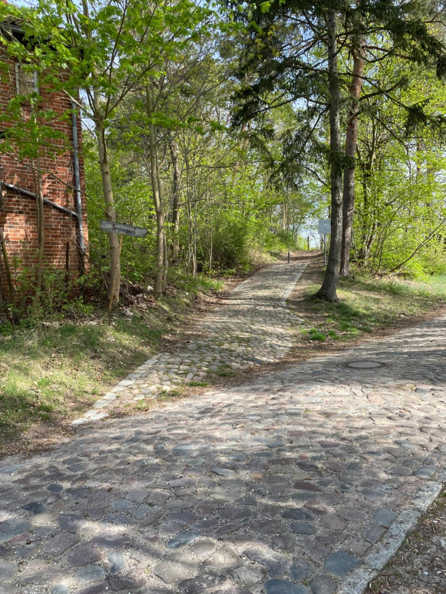 Ferienwohnung Fuer 2 Personen Krakow am See Exterior foto
